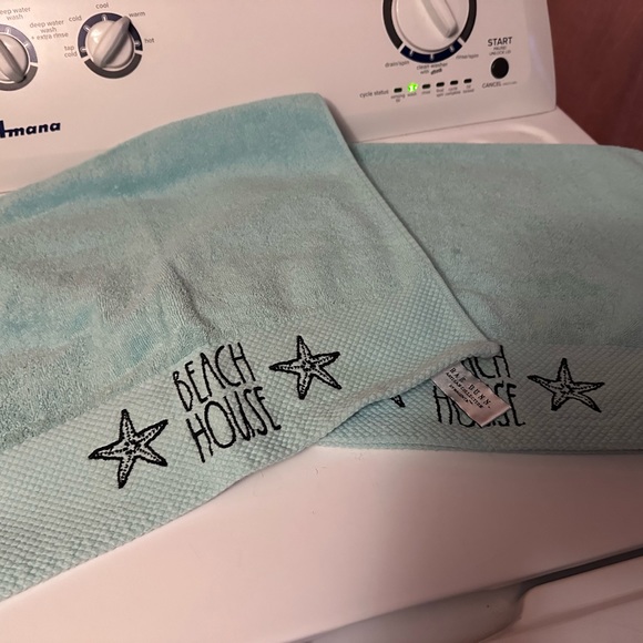 Set of 2 Rae Dunn BEACH HOUSE hand towels. Used but las decor only - Picture 2 of 3